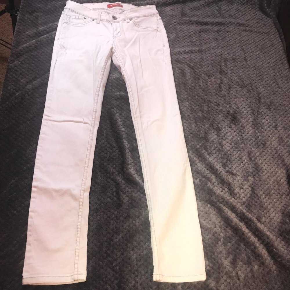 Women’s White Unionbay Jeans